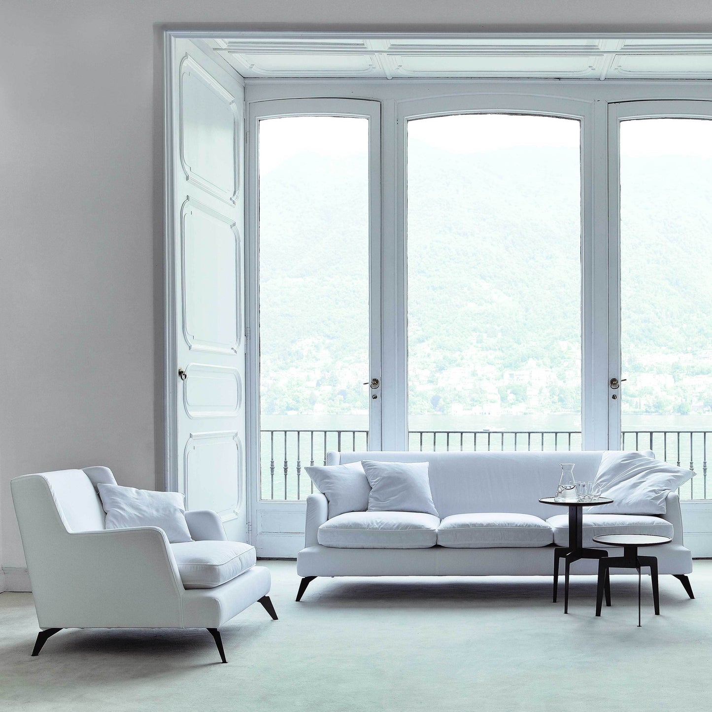 680 Class Sofa – Low Back