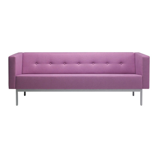 070 Sofa w/ Arms