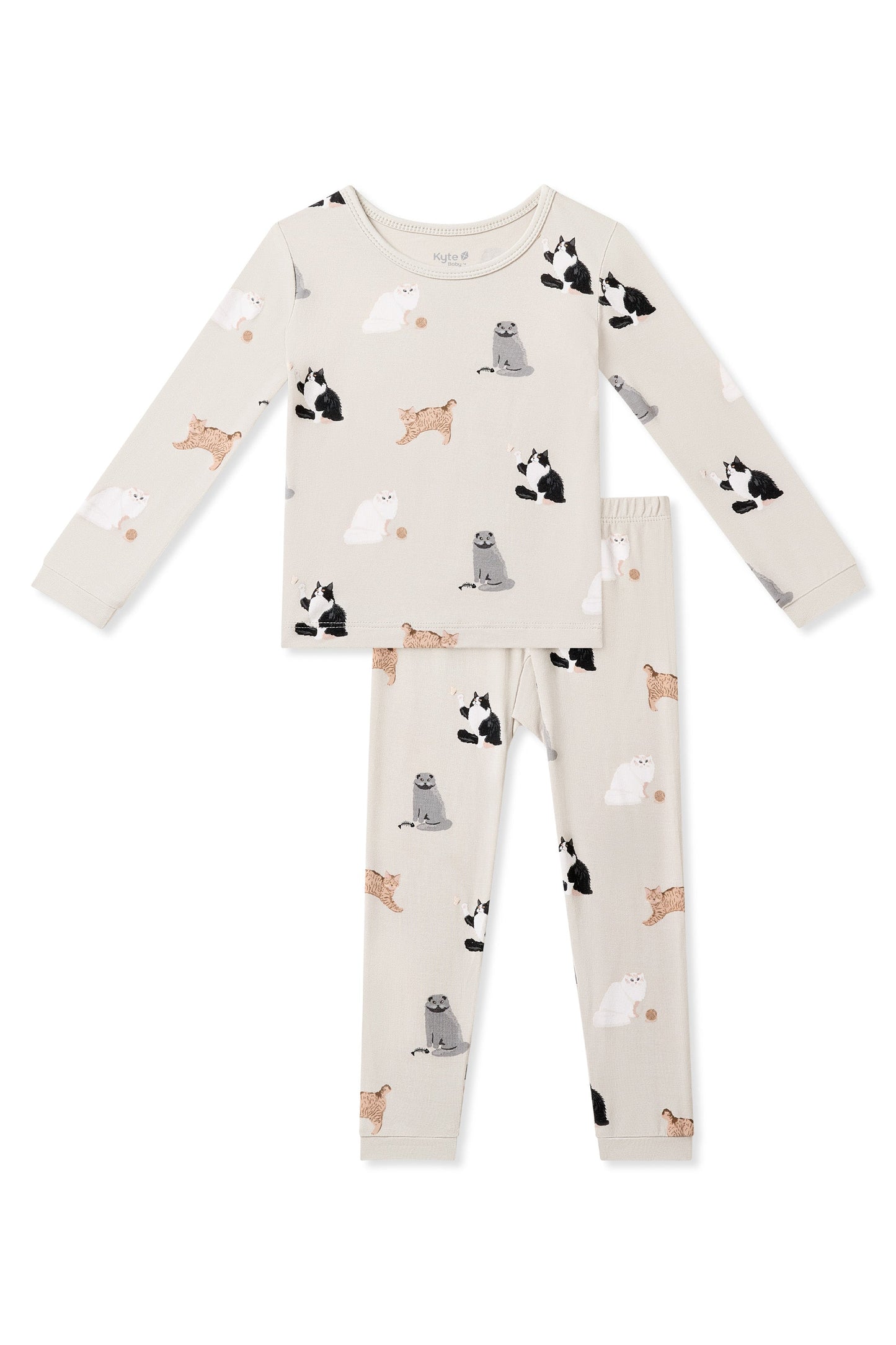Long Sleeve Pajamas in Fluffy Cat