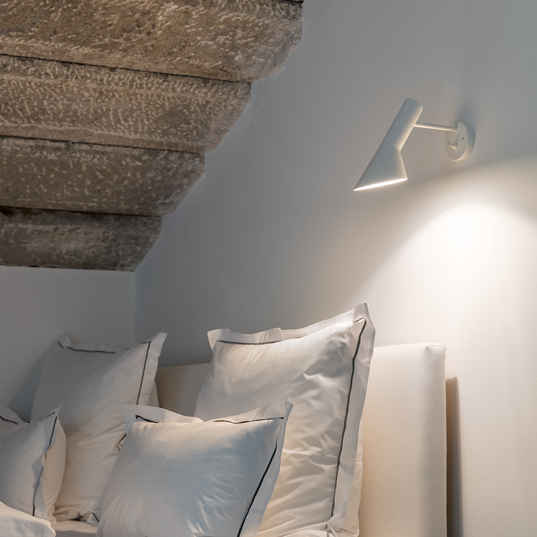 AJ Wall Lamp