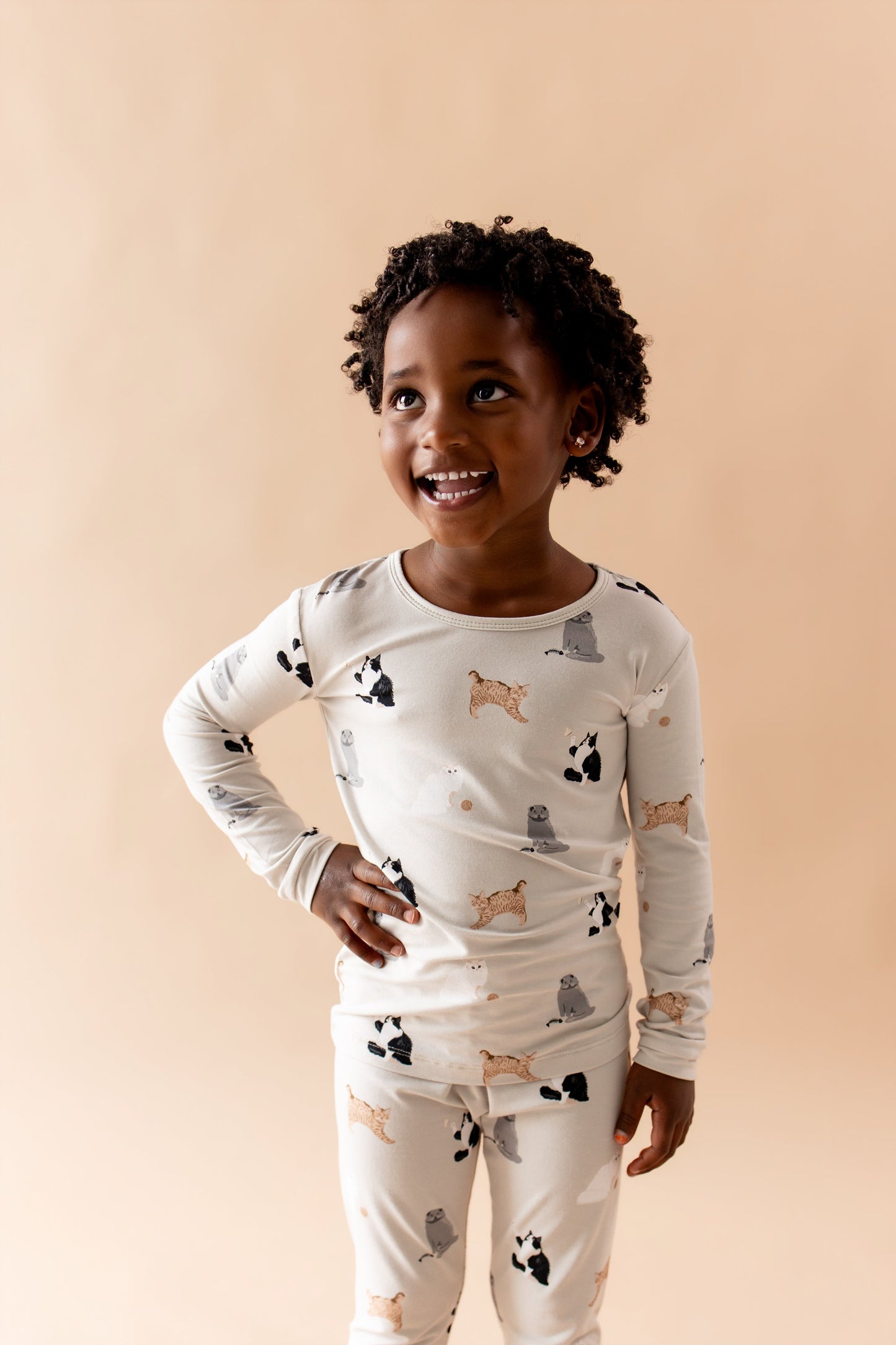 Long Sleeve Pajamas in Fluffy Cat