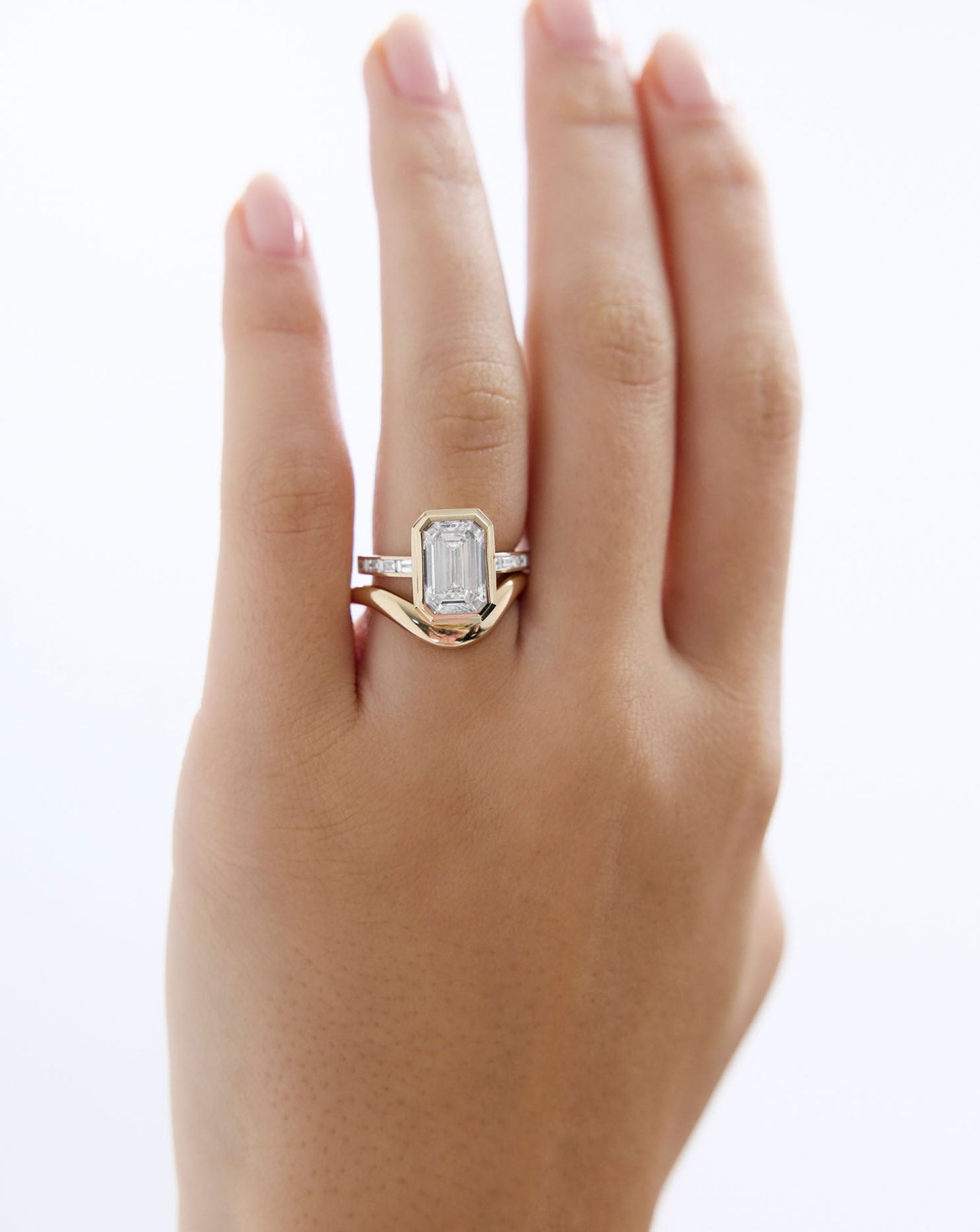 3.25 Emerald Lab Diamond Channel Set