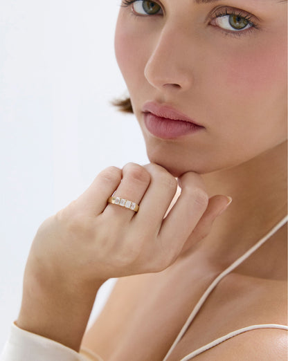 4-Stone Emerald Diamond Wedding Band