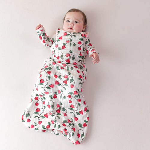Sleep Bag in Strawberry Fields 1.0
