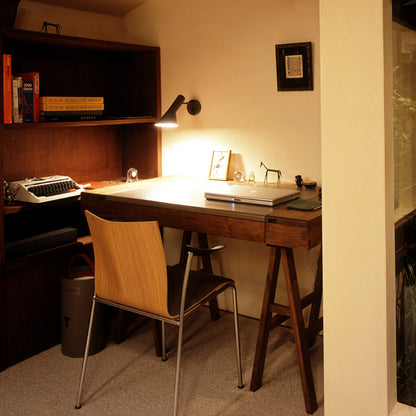 AJ Wall Lamp