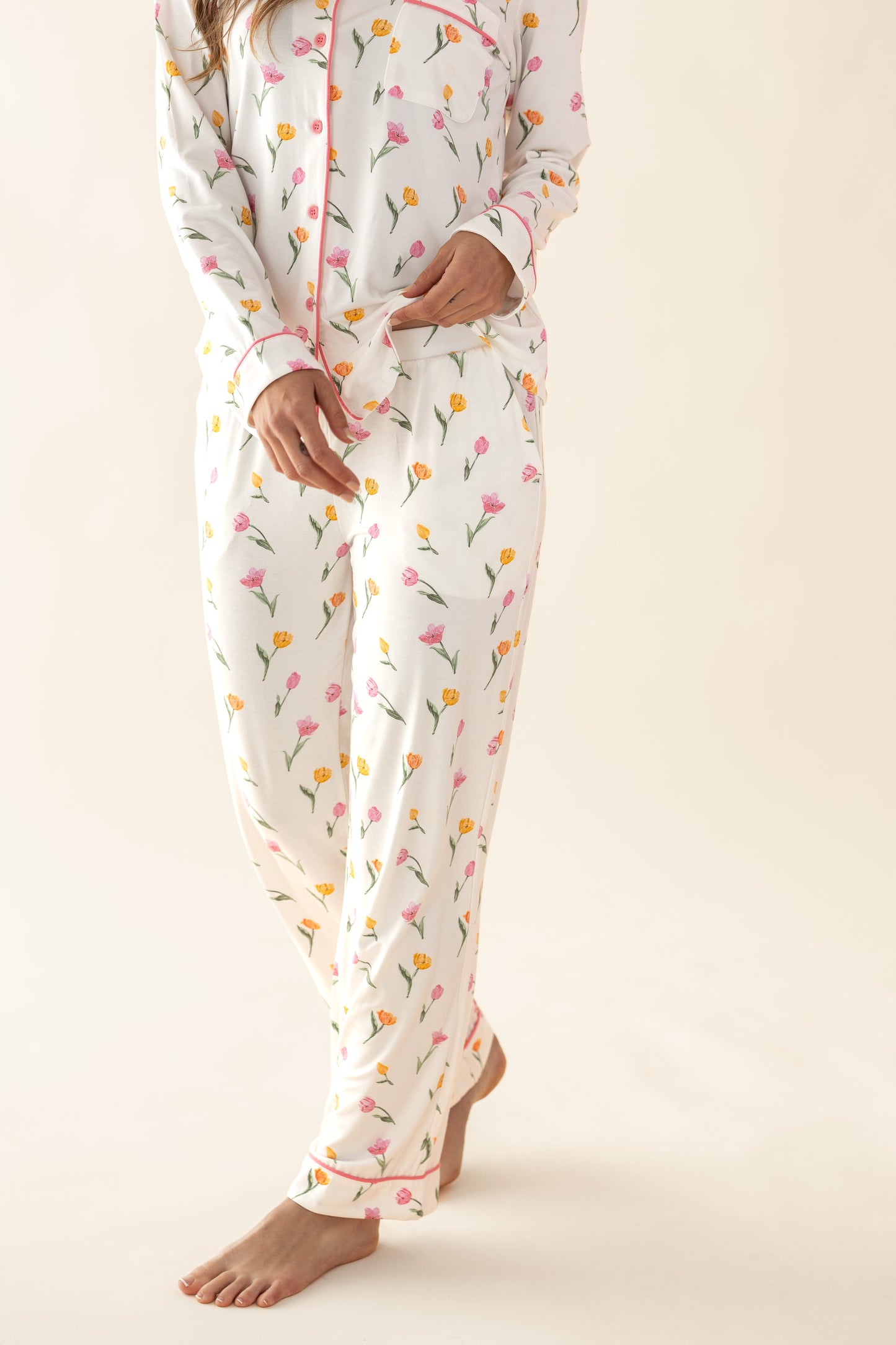 Long-Sleeved Women's Pajama Set in Tulip