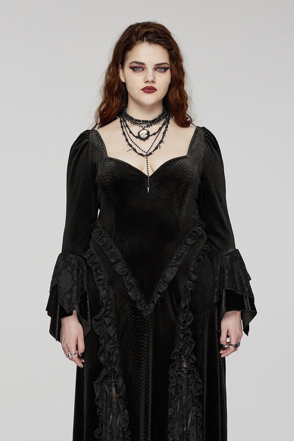 Black Majesty Vampire Goth Dress [Plus Size]