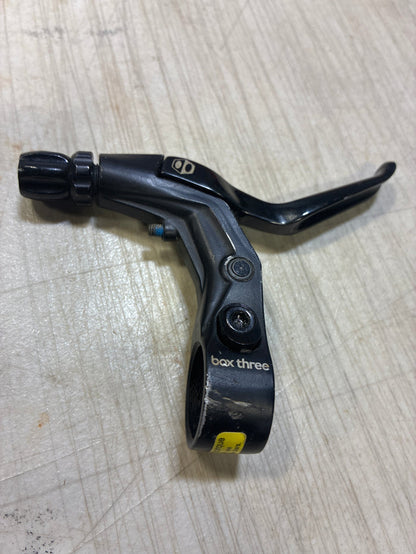 box three lever black short