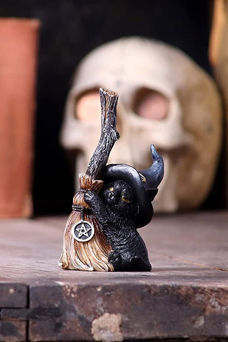 Broom Guard Black Cat Statue