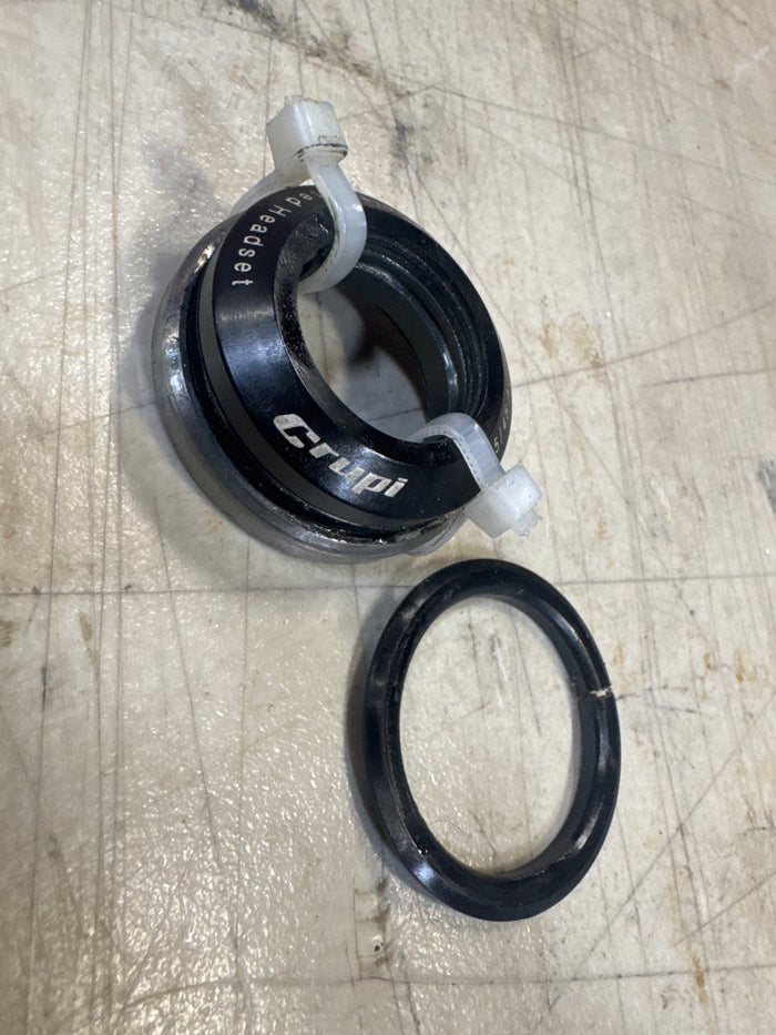 Crupi 111/8-1.5 tapered headset