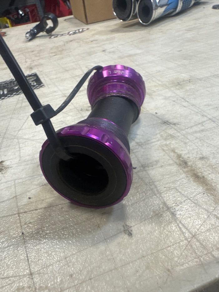 Crupi rhythm 24mm outboard bottom bracket purple