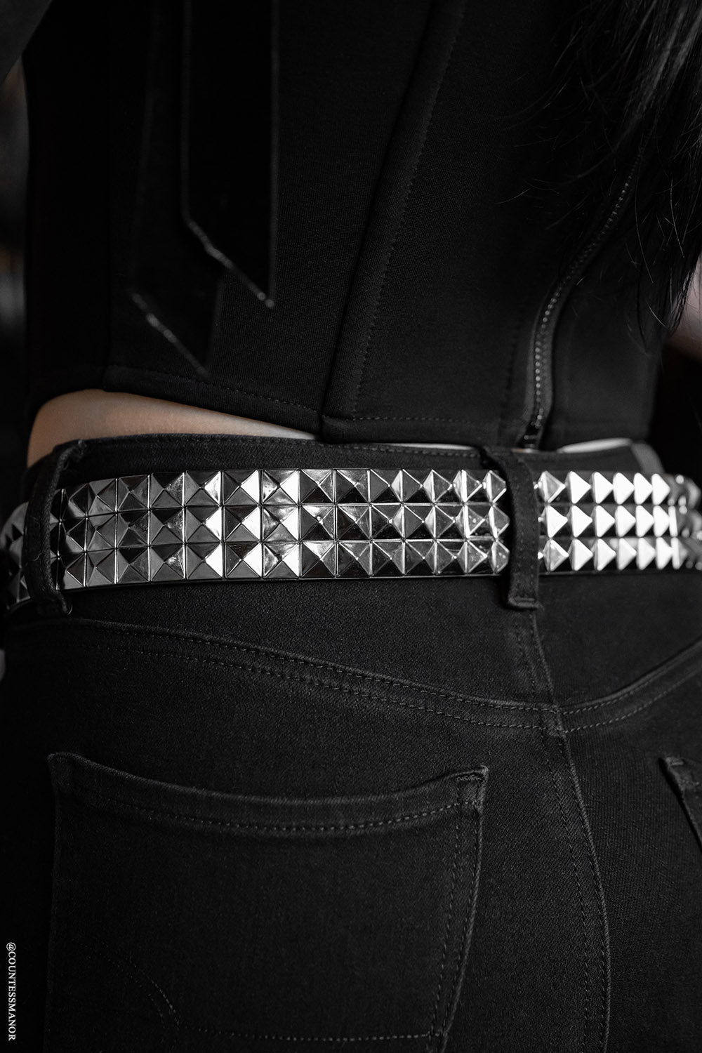 Citadel Pyramid Stud Belt [Genuine Leather]