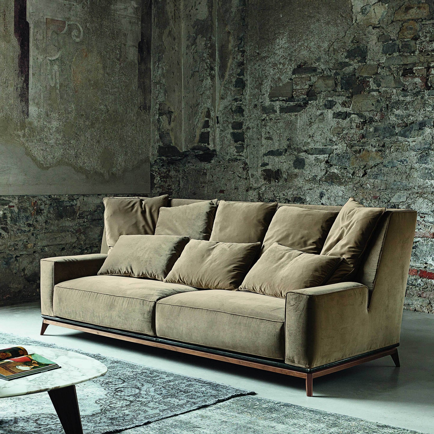 430 Opera Sofa